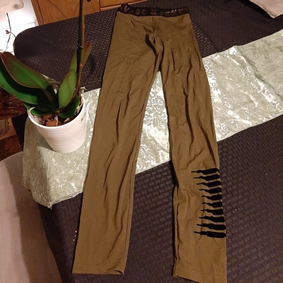 Savage X Fenty Olive Green Leggings - Picture 3 of 8